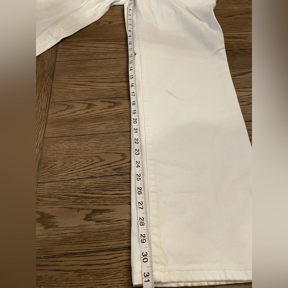 Nine West White Denim Jeans, size 14, 31“ inseam - Picture 6 of 7